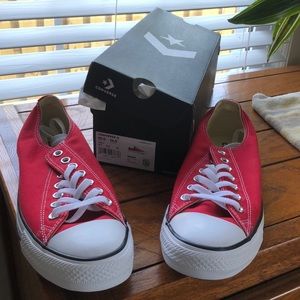 Never worn red converse